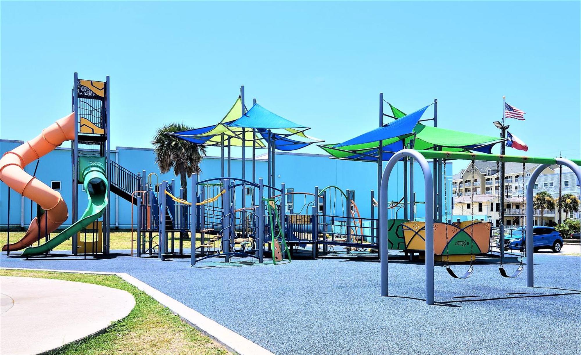 Casaazul-2605A-Couples Retreat By Beach & Pleasure Pier 1 Block Away- 2Bed 2Bath- 7 Minutes To Cruise Terminal Galveston Exterior foto
